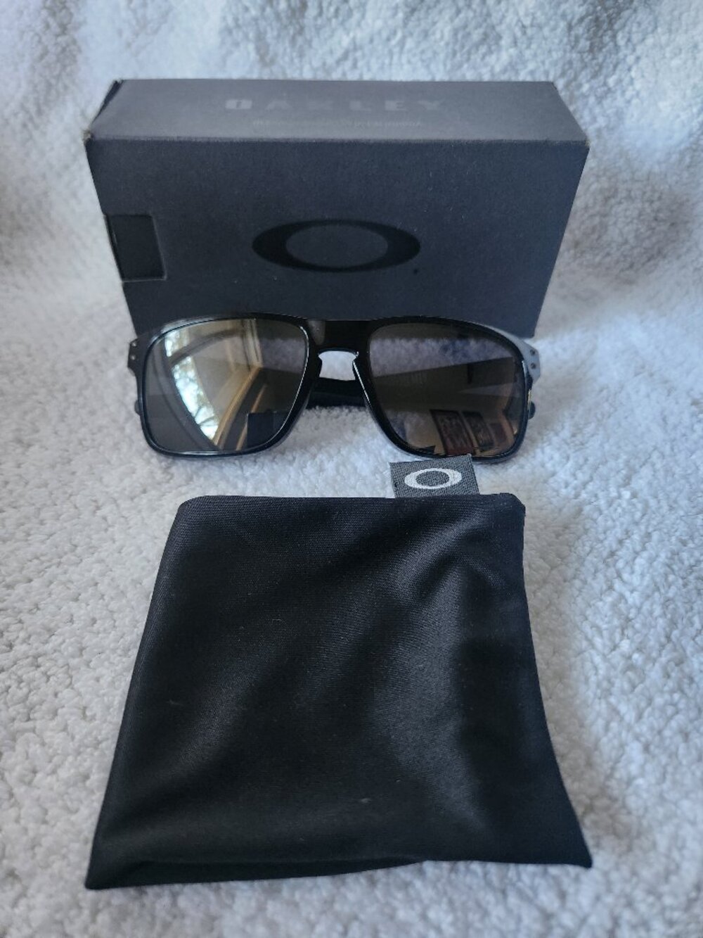 Men's Oakley Sunglasses, Black
